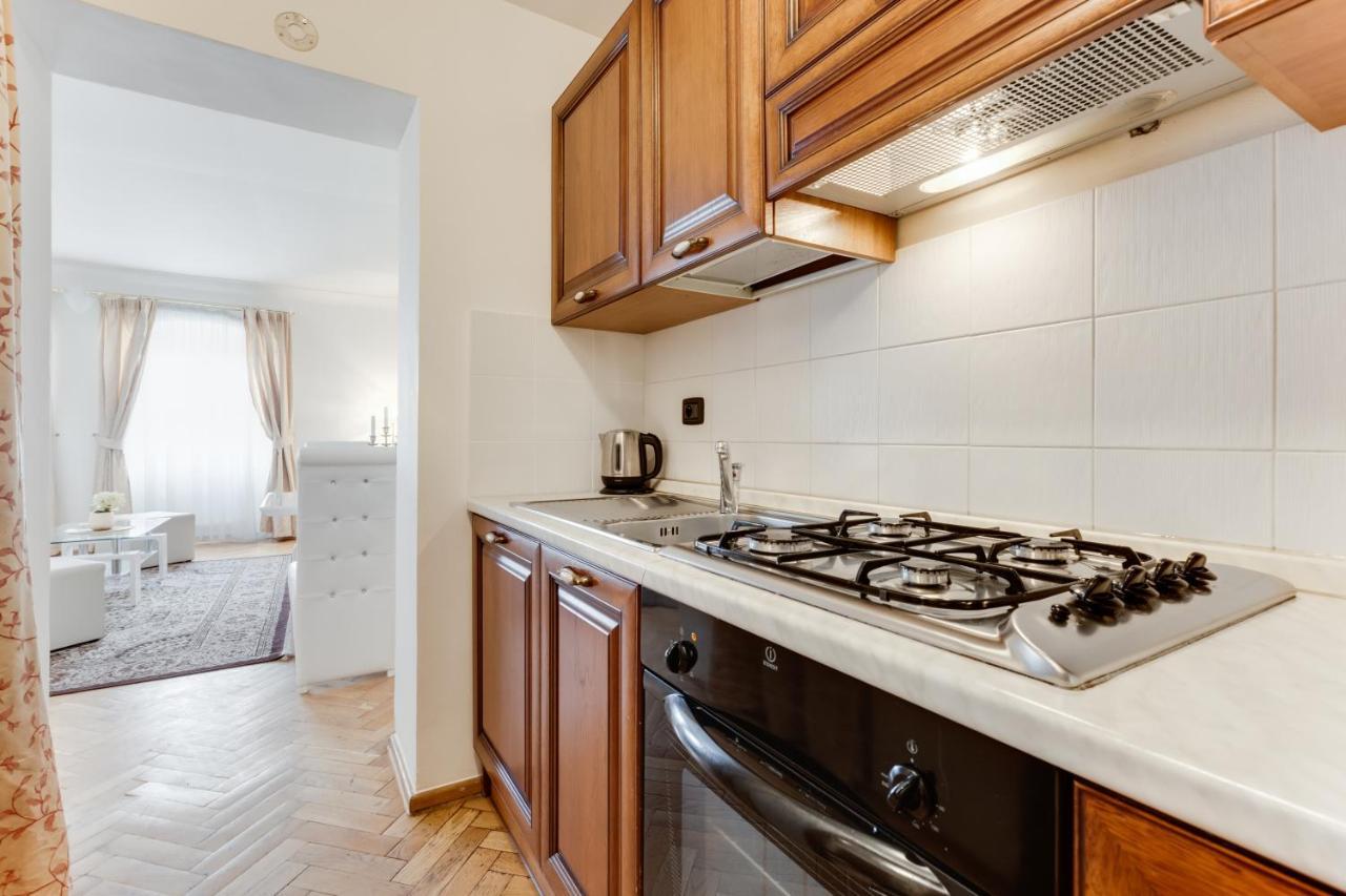 Charles Bridge Royal Apartments - Castle District Prag Exterior foto